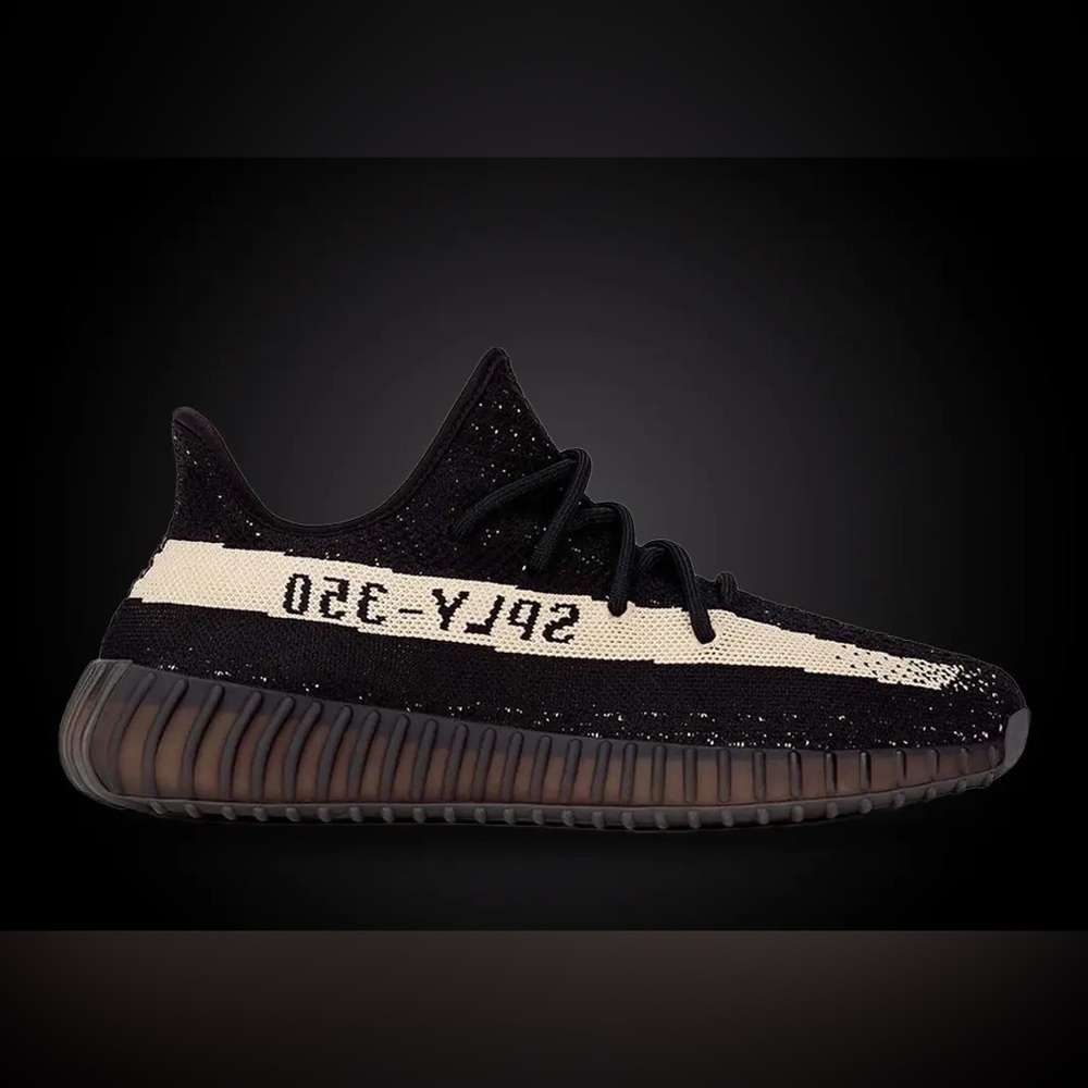 Yeezy Boost 350 V2 Black/White - Size 8.5